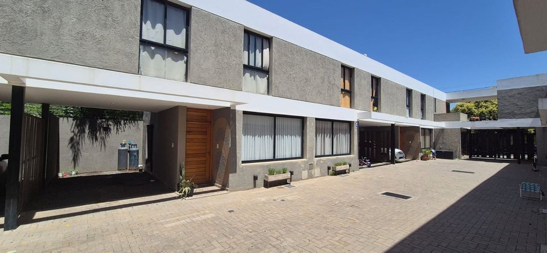 DUPLEX 2 DORM CON COCHERA EN HOUSING LA CALERA