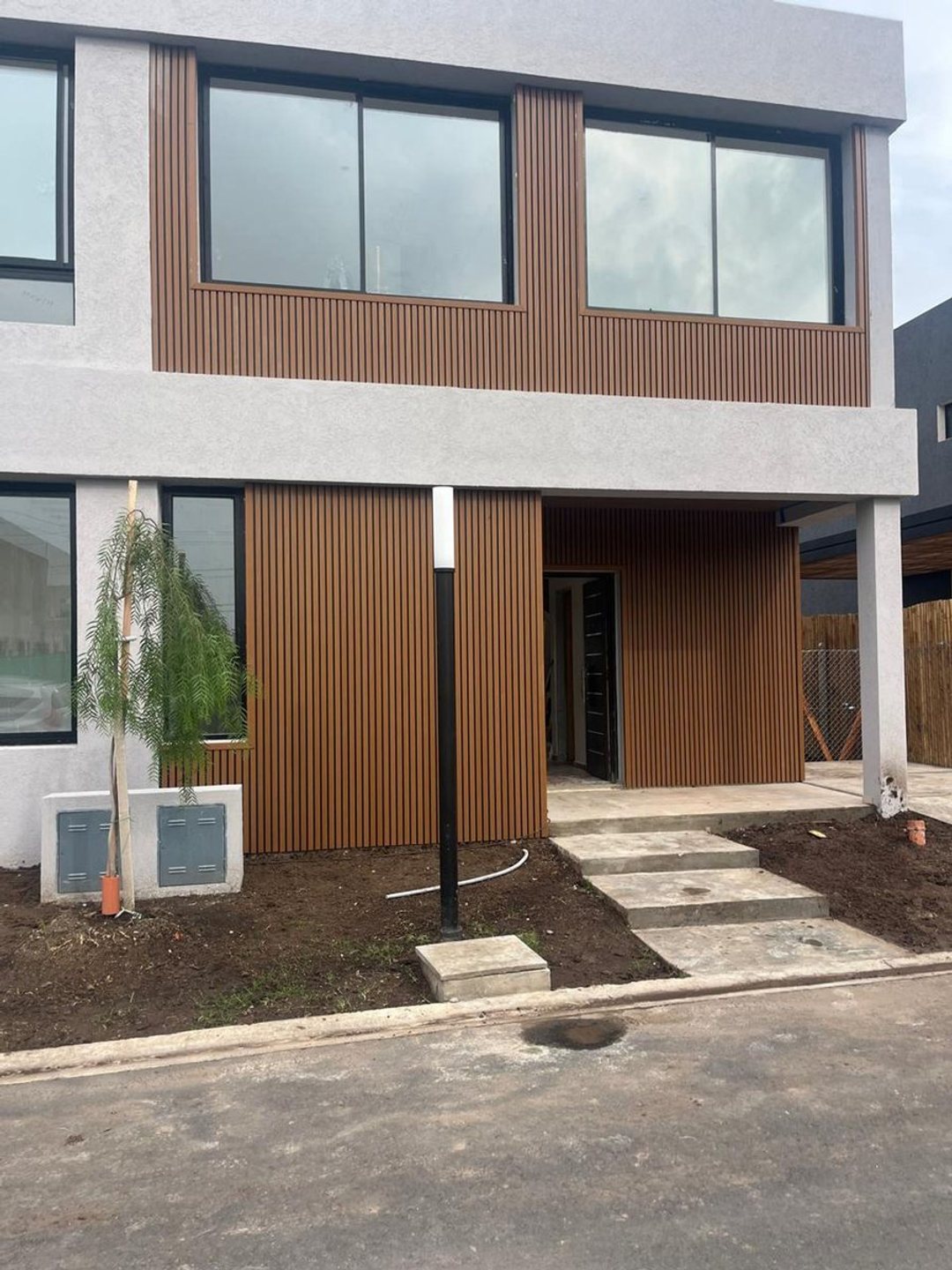 Venta casa 5 ambientes SprinkPark Pilar