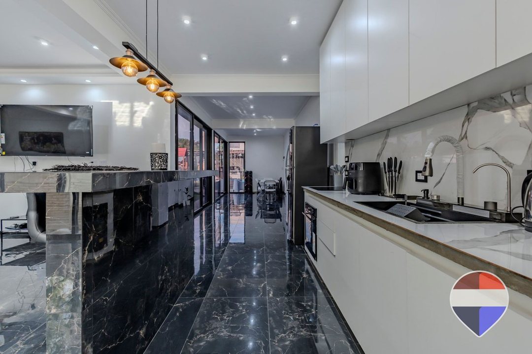 CASA VENTA GORINA 3 DORMITORIOS PARQUE PILETA
