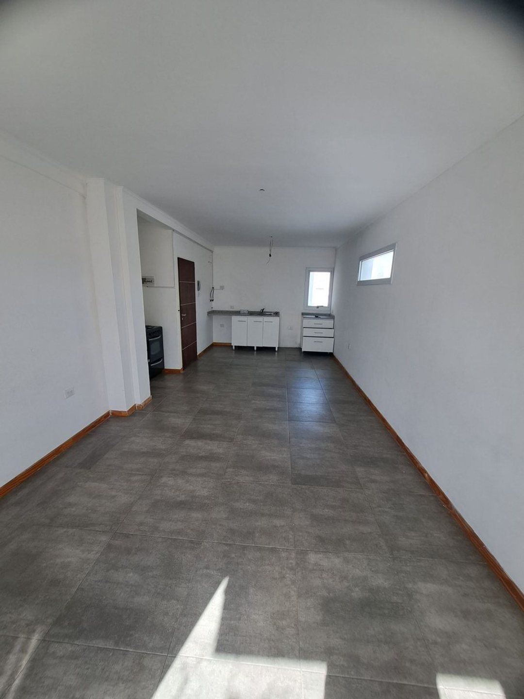 VENTA MONOAMBIENTE AL FRENTE 35M2 SAENZ PEÑA