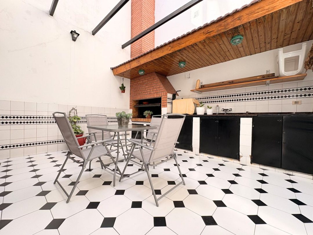 Casa 4 Ambientes Venta - Florida RESERVADA BNA