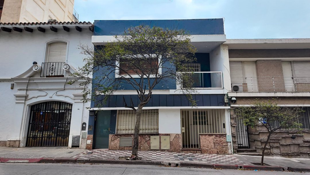 VENTA PH TRIBUNALES CENTRO 4 DORMITORIOS COCHERA