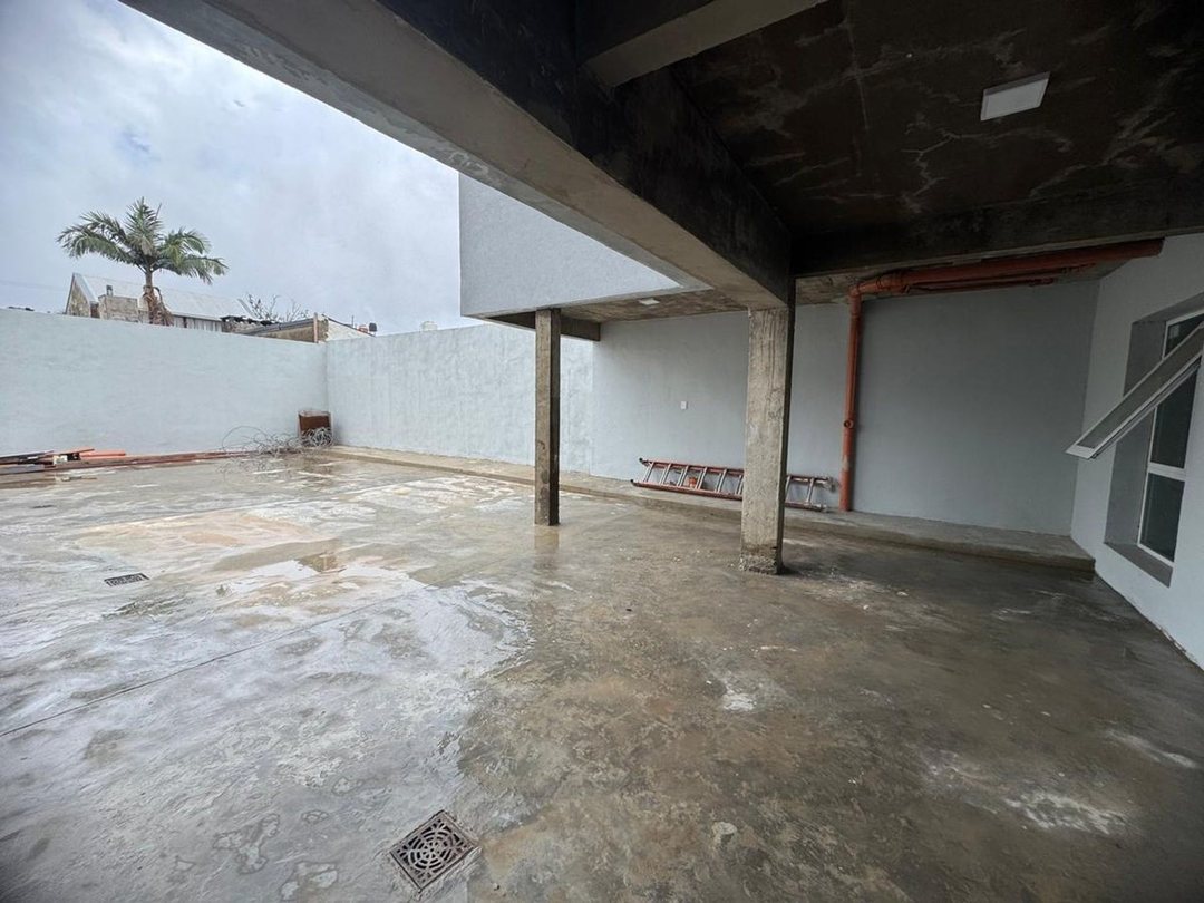 Venta Cochera desc. N°4 barrio Sargento Cabral