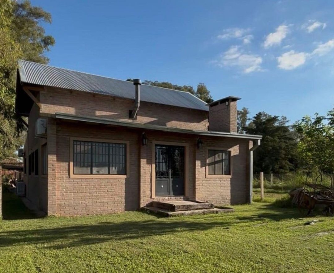 VENTA CASA QUINTA EN SAUCE VIEJO CON PILETA