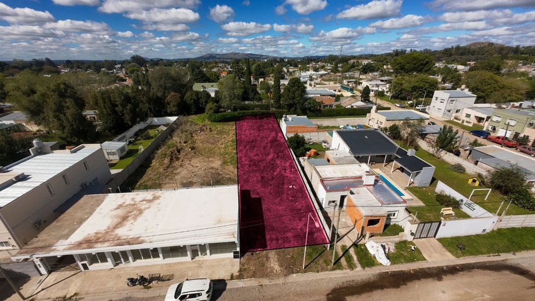 LOTE AMPLIO EL TROPEZON TANDIL CON SERVICIOS