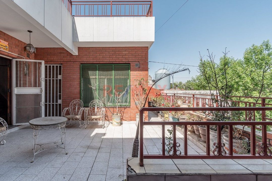 VENTA PH FLORES 5 AMBIENTES 2 TERRAZAS Y COCHERA