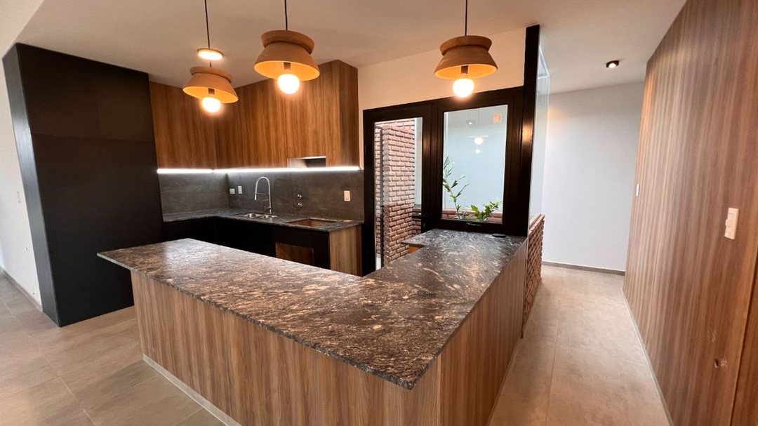 VENTA CASA 3 DOR ZONA SUR BARRIO CERRADO ESTRENAR