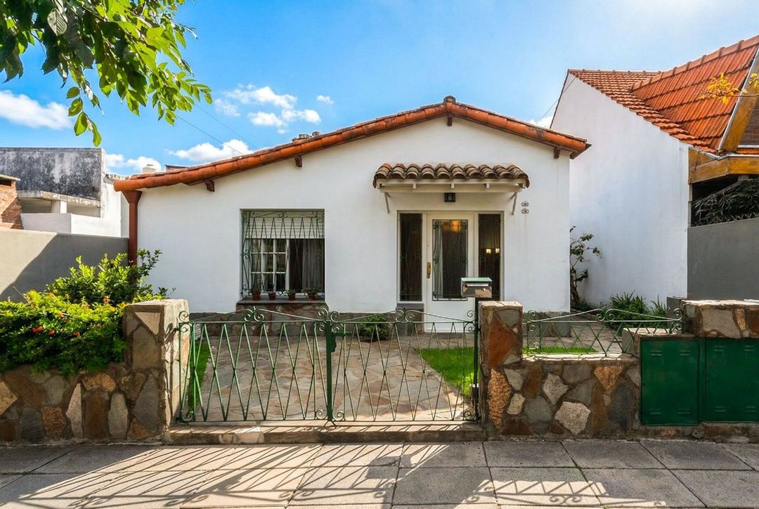 PH EN VENTA EN VILLA ADELINA (Reservado con BNA)