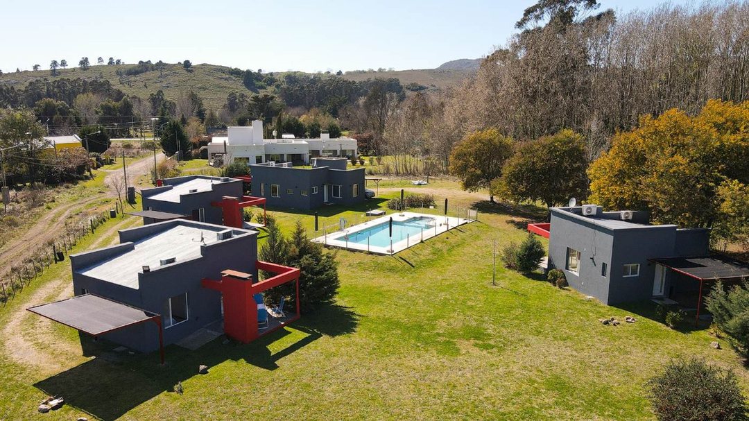 VENTA DE COMPLEJO DE CABAÑAS ZONA DON BOSCO