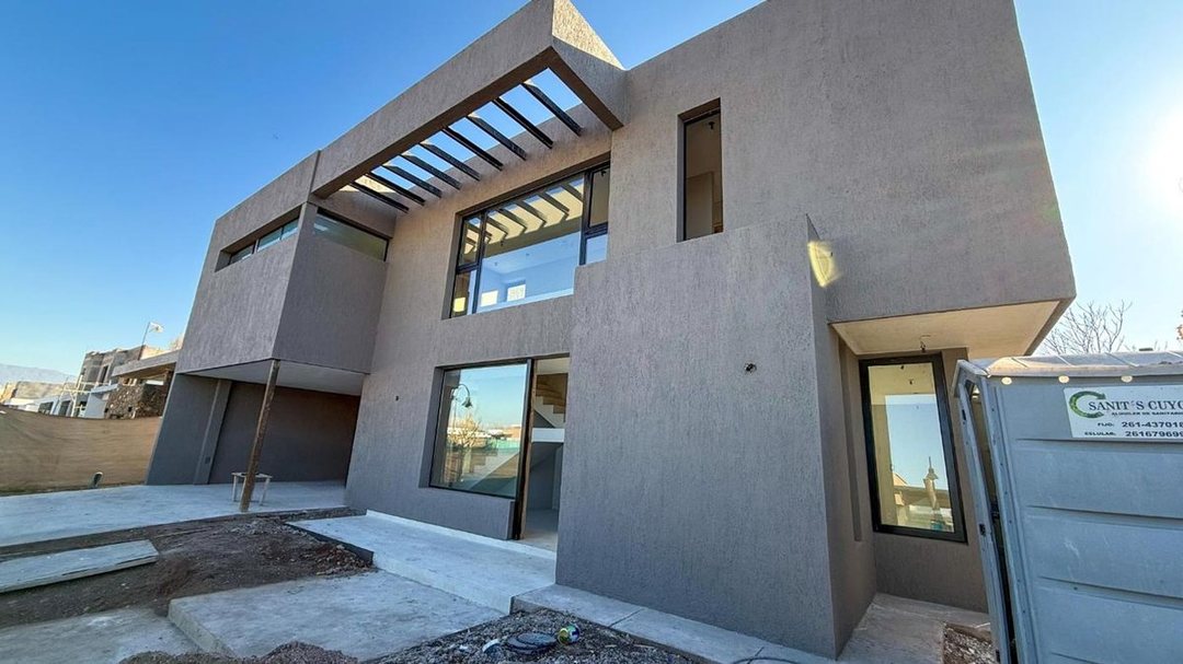 Casa en Venta en Barrio Privado en Luján de Cuyo