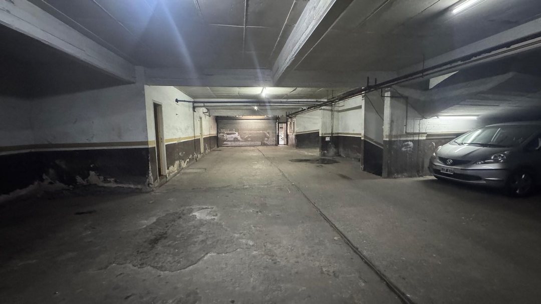 VENTA COCHERA FIJA – ZONA CENTRO