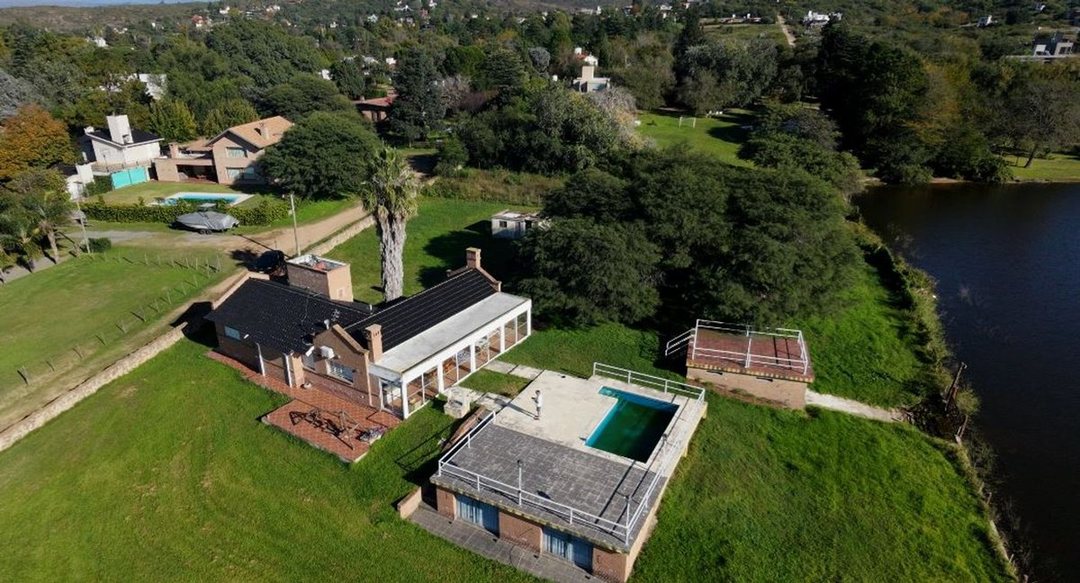 VENTA CHALET 3 DORM VILLA LAGO AZUL