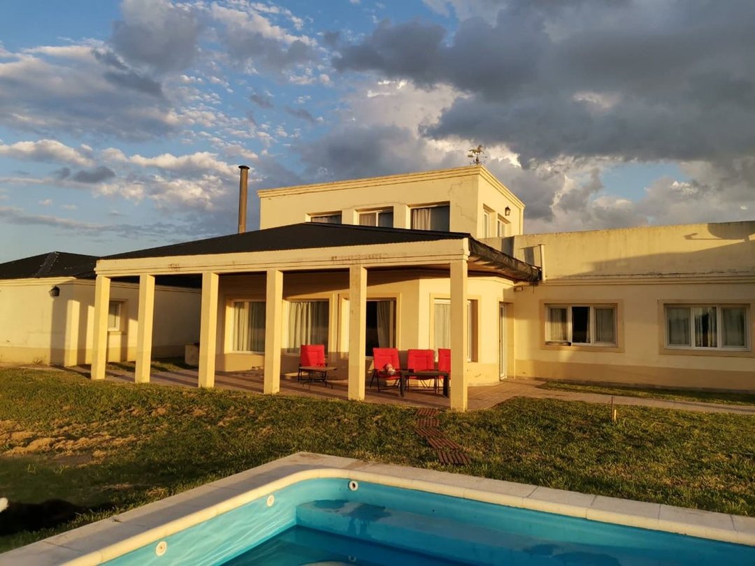 CASA VENTA BENQUERENCIA FARM CLUB CHACRA 25