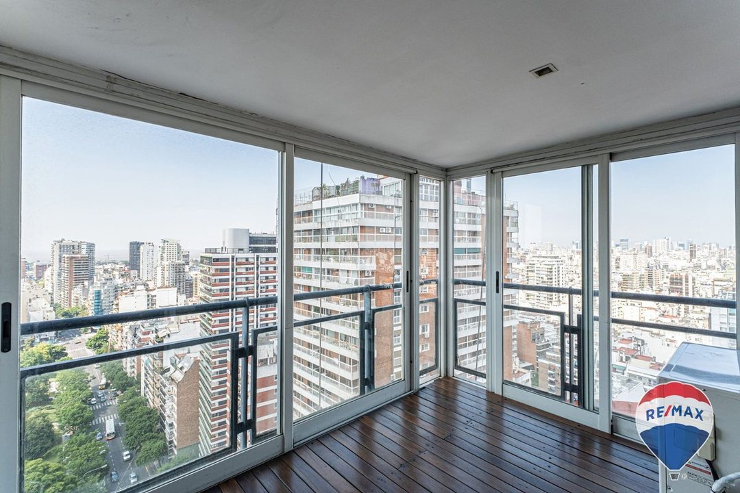 VENTA DEPARTAMENTO 250 MT2 SOBRE PARQUE LAS HERAS