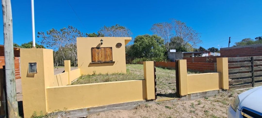 VENTA DE CASA EN SAN CLEMENTE DEL TUYU