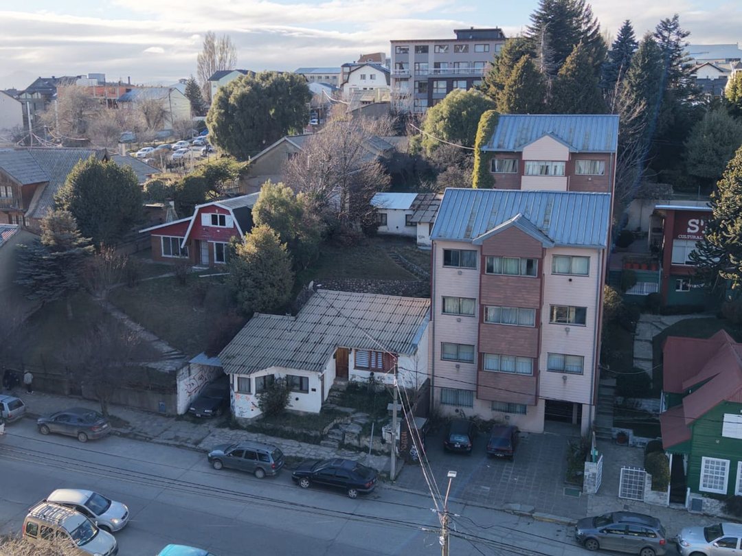 Casa con amplio terreno en el centro de Bariloche