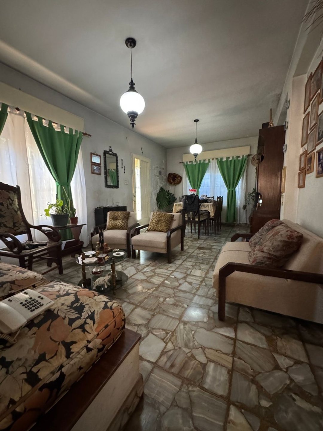 VENTA PH 4 AMBIENTES MORON C/COCHERA Y PATIO