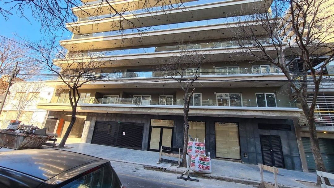 VENTA LOCAL  COMERCIAL PB  FRENTE NUÑEZ  ESTRENAR
