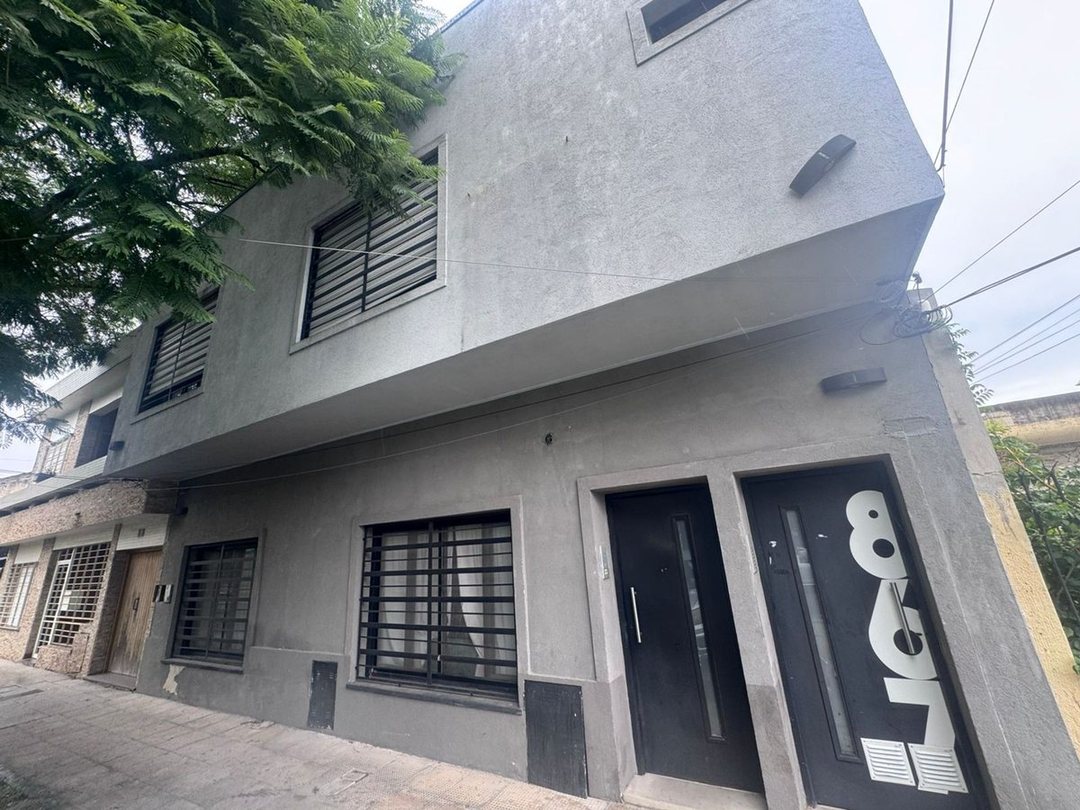Venta PH Refaccionado Nuevo 2 ambientes Quilmes