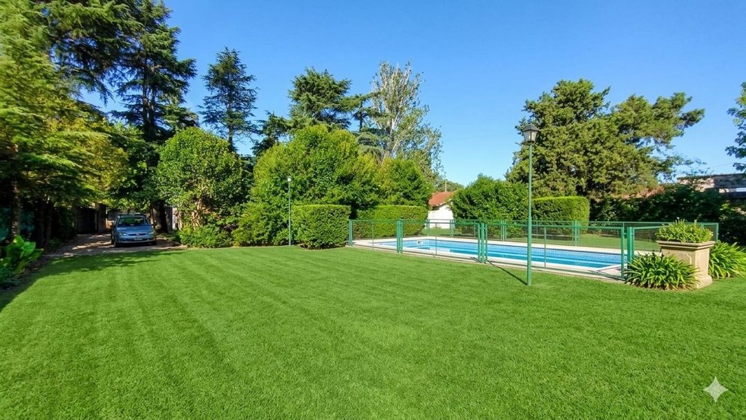 Venta Casa Quinta sobre un lote de 753 M2 Bosques