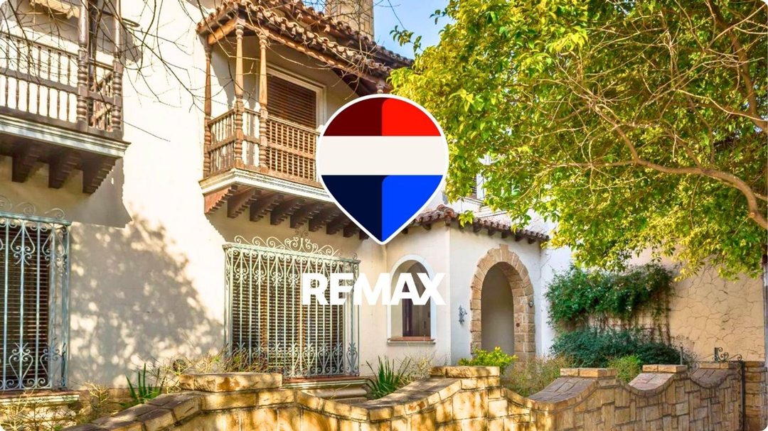CASA 8 DORMITORIOS VENTA ZONA CENTRO APTO OFICINAS