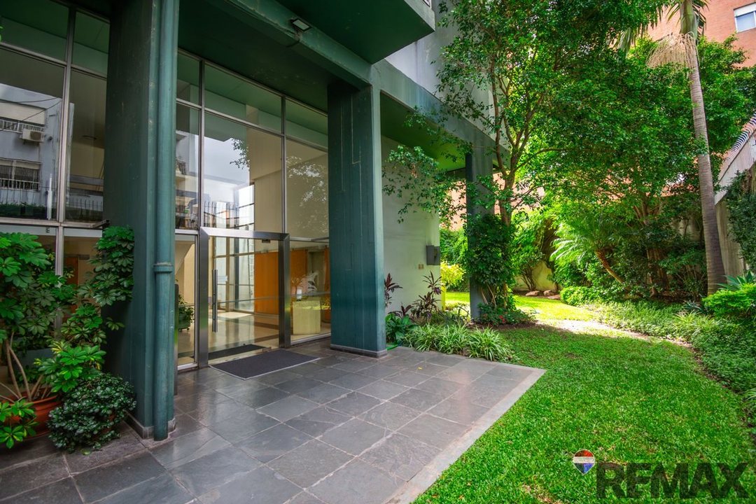 Venta 3 ambientes con 2 balcones. Colegiales