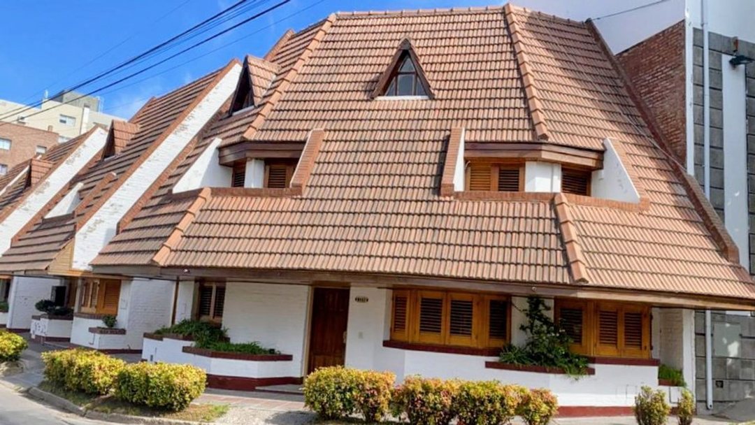 VENTA TRIPLEX 3 DORMITOROS B° SANTA GENOVEVA