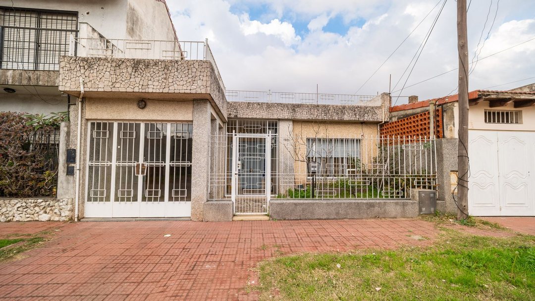 VENTA CASA 2 dorm ZONA NORTE