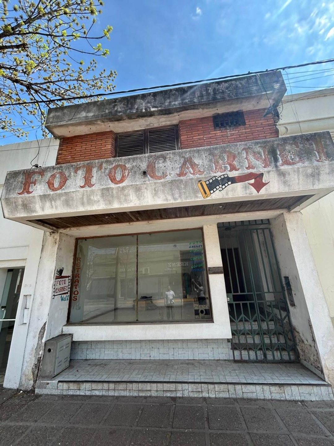 VENTA LOCAL y DEPARTAMENTO EN SAN CARLOS CENTRO