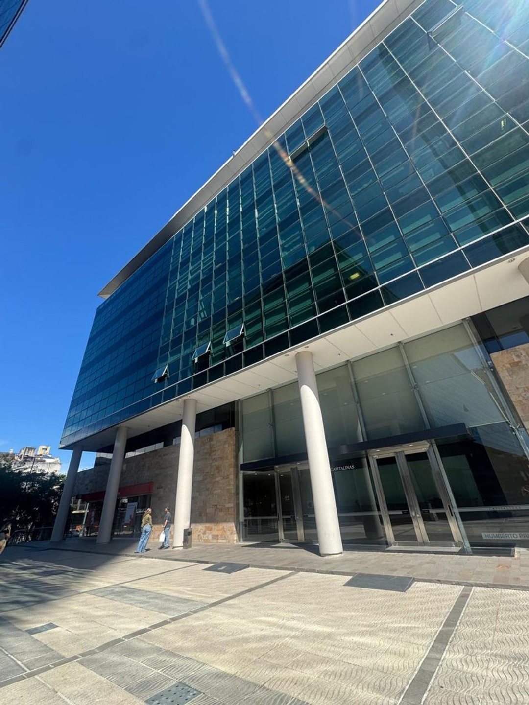 VENTA OFICINA PREMIUM CAPITALINAS CORDOBA 180M2