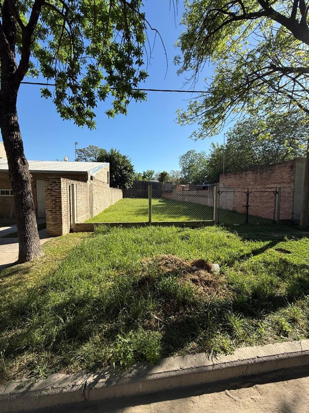 VENTA LOTE BARRIO ALBORADA