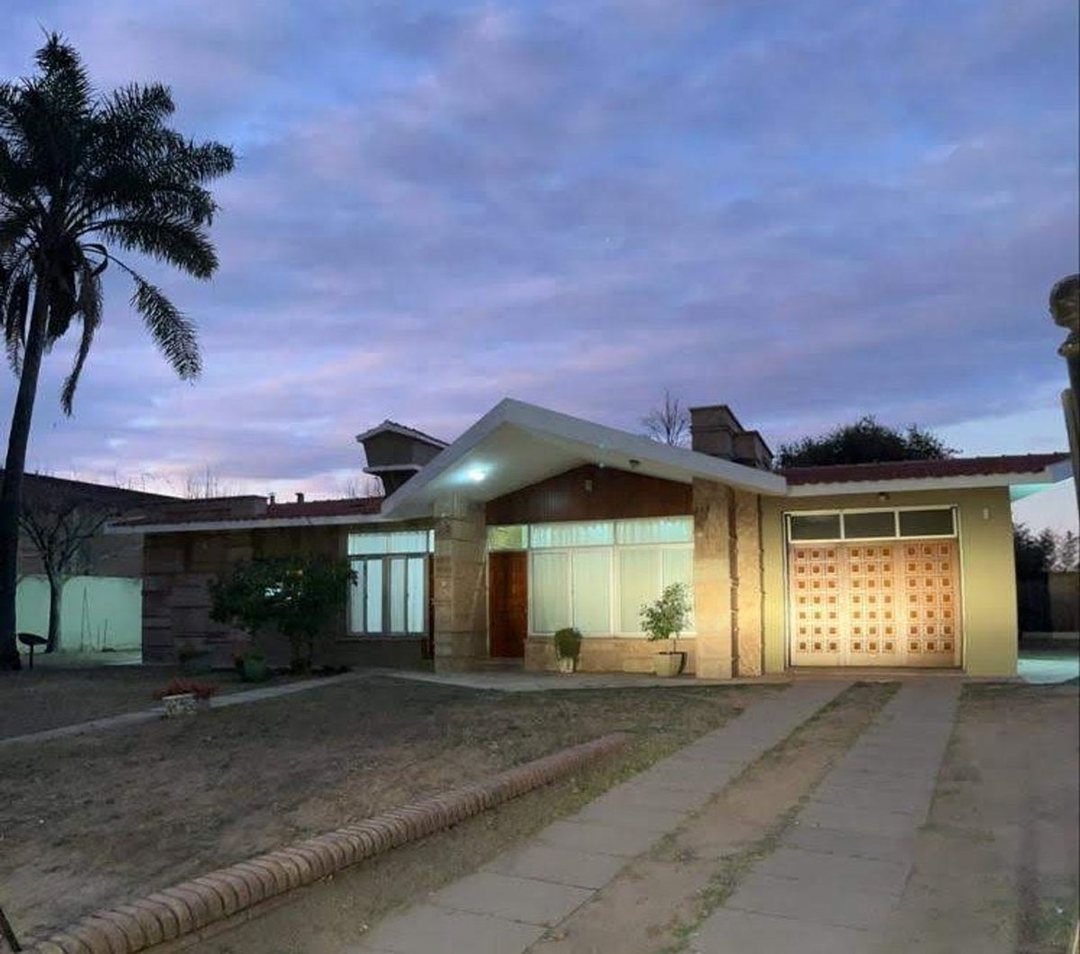 Casa en Colonia Caroya sobre Av San Martin 6191
