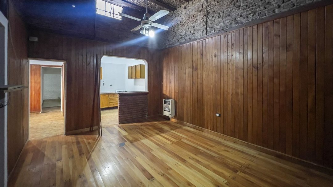 VENTA DE CASA 4 DORMITORIOS CON PILETA Y QUINCHO