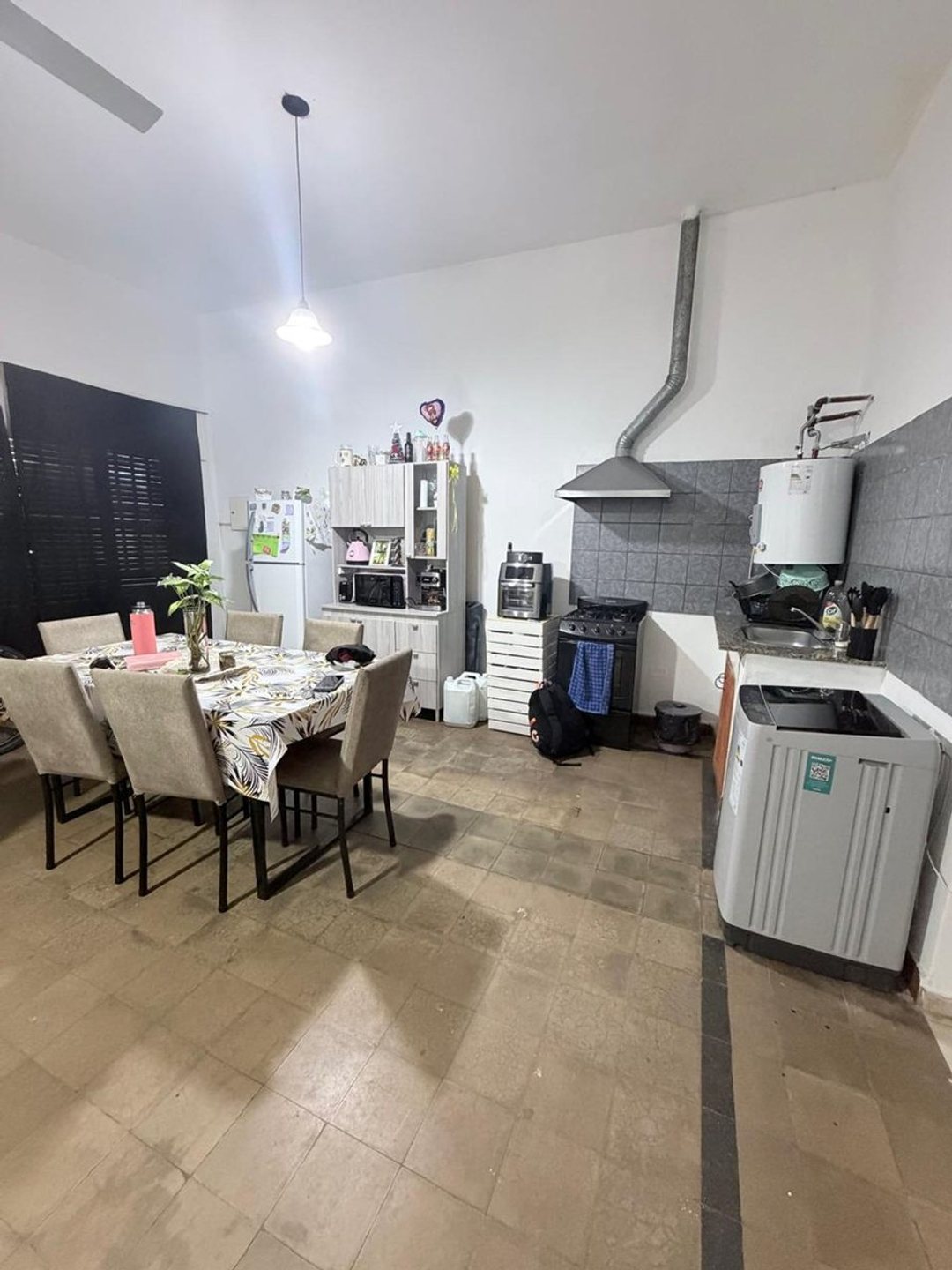 VENDO CASA MAS  DEPTO - BARRIO  ALTAMIRA