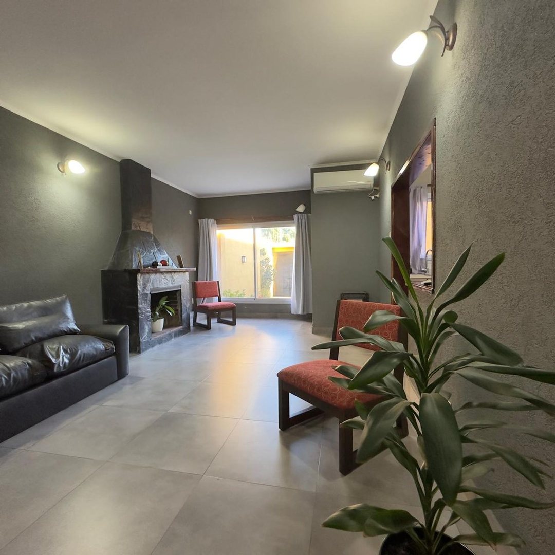 CASA EN VENTA PILAR CENTRO