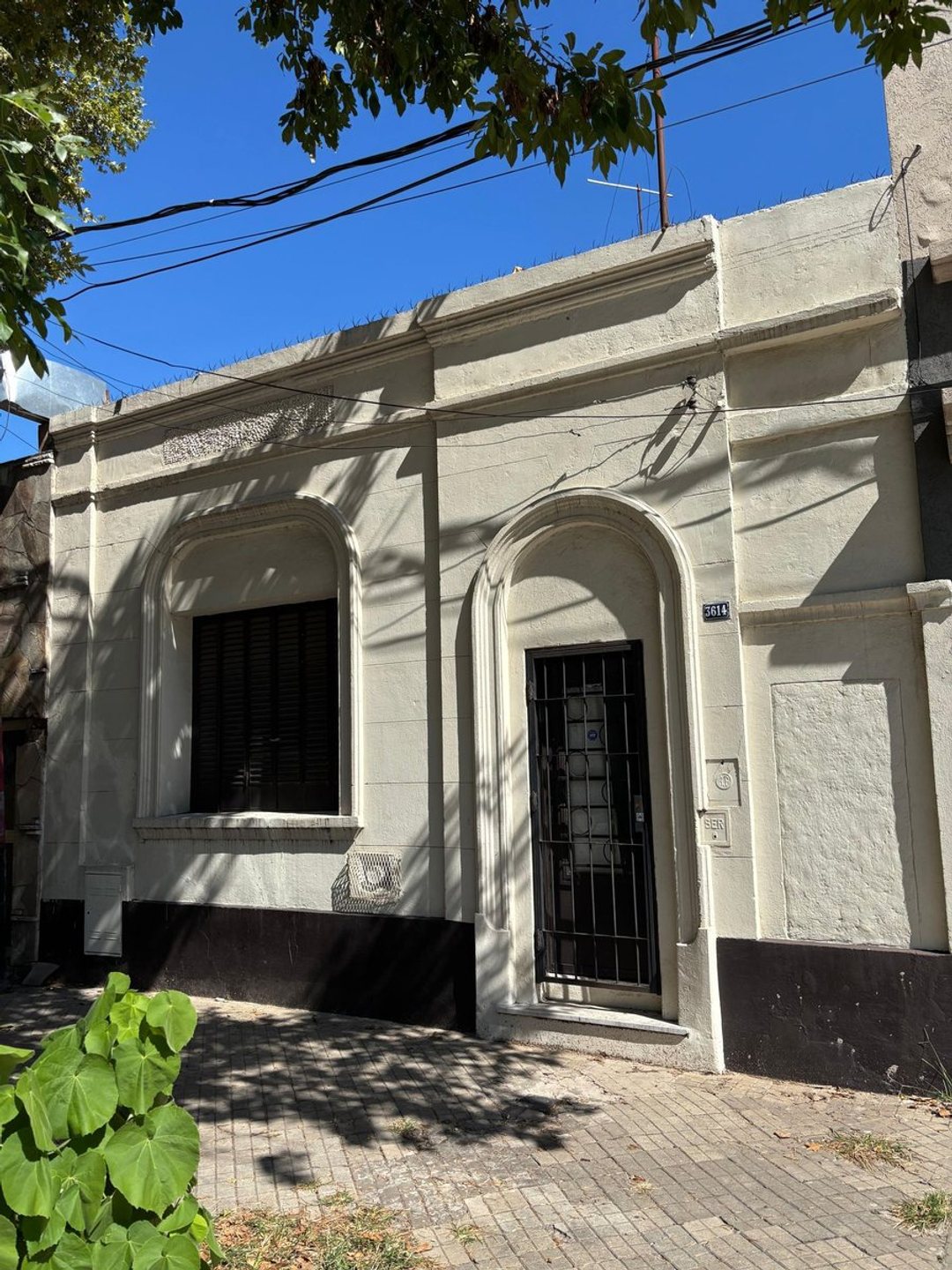 VENTA CASA DE ESTILO 1 DORM RECICLADA, LAS HERAS