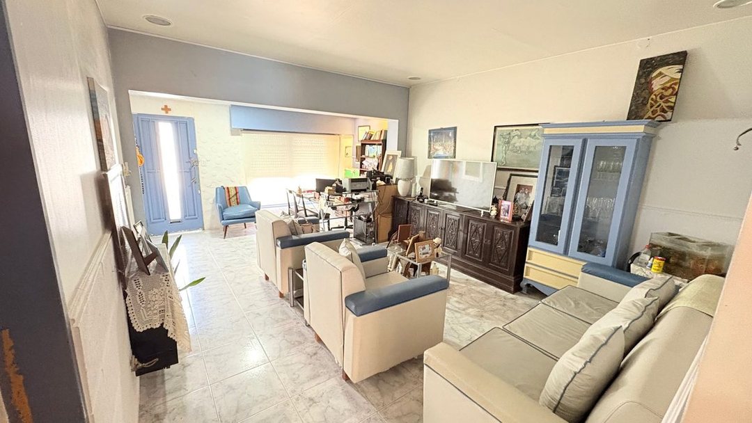 Casa en venta en Munro-pileta y quincho