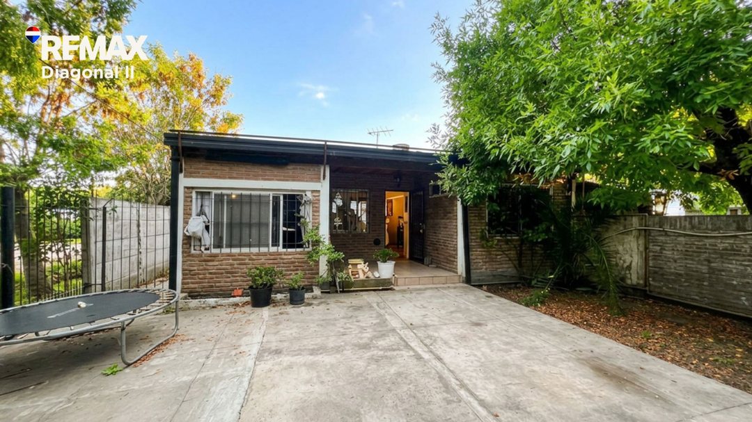 CASA EN VENTA EN PUNTA LARA