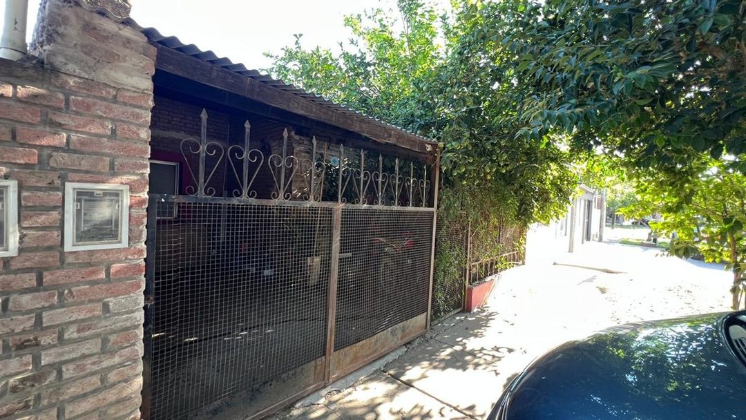 CASA 3 DORM-LIVING-GALERIA-PATIO SECO-QUINCHO