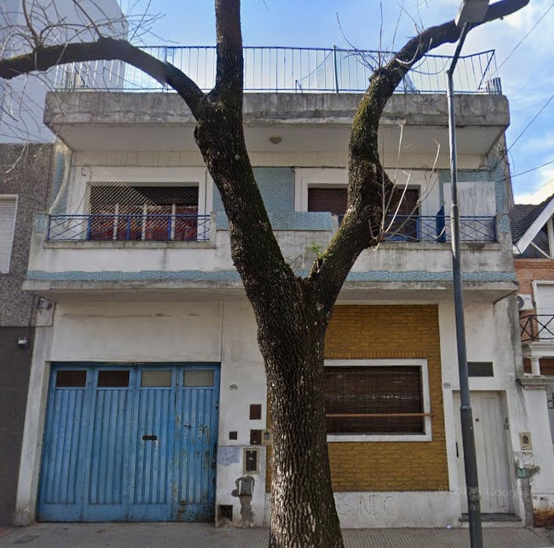 PH A REFACCIONAR EN VENTA 327 MTS MONTE CASTRO
