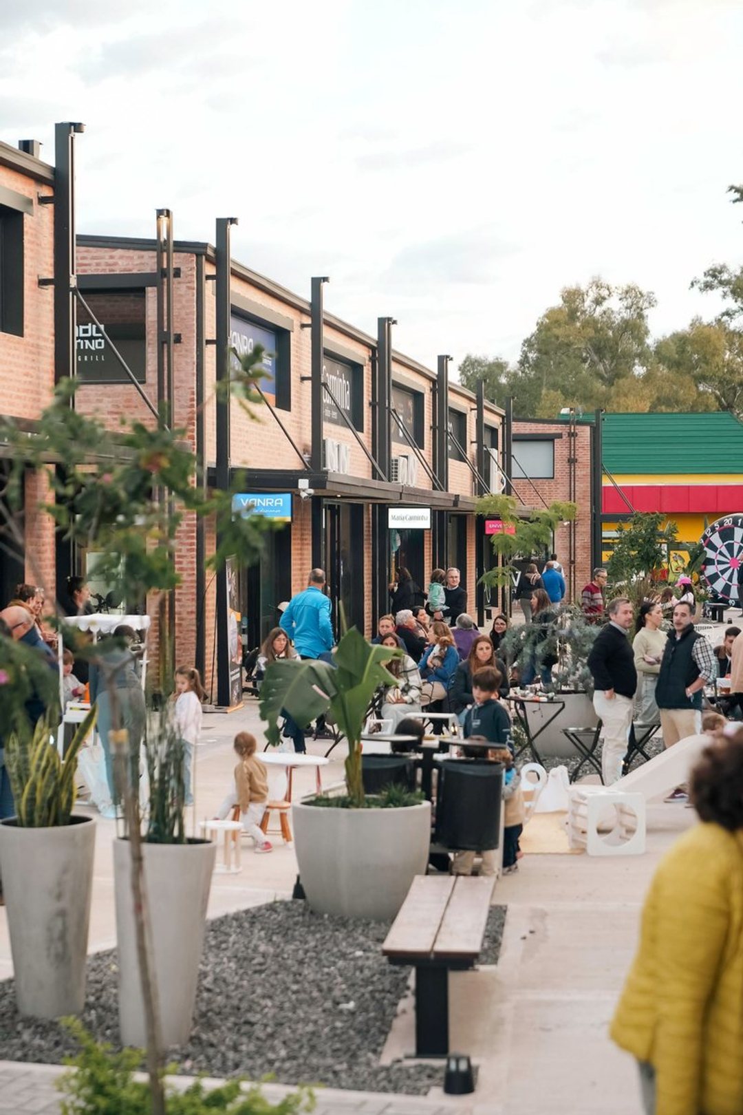 VENTA LOCAL COMERCIAL PASEO LAS ACACIAS