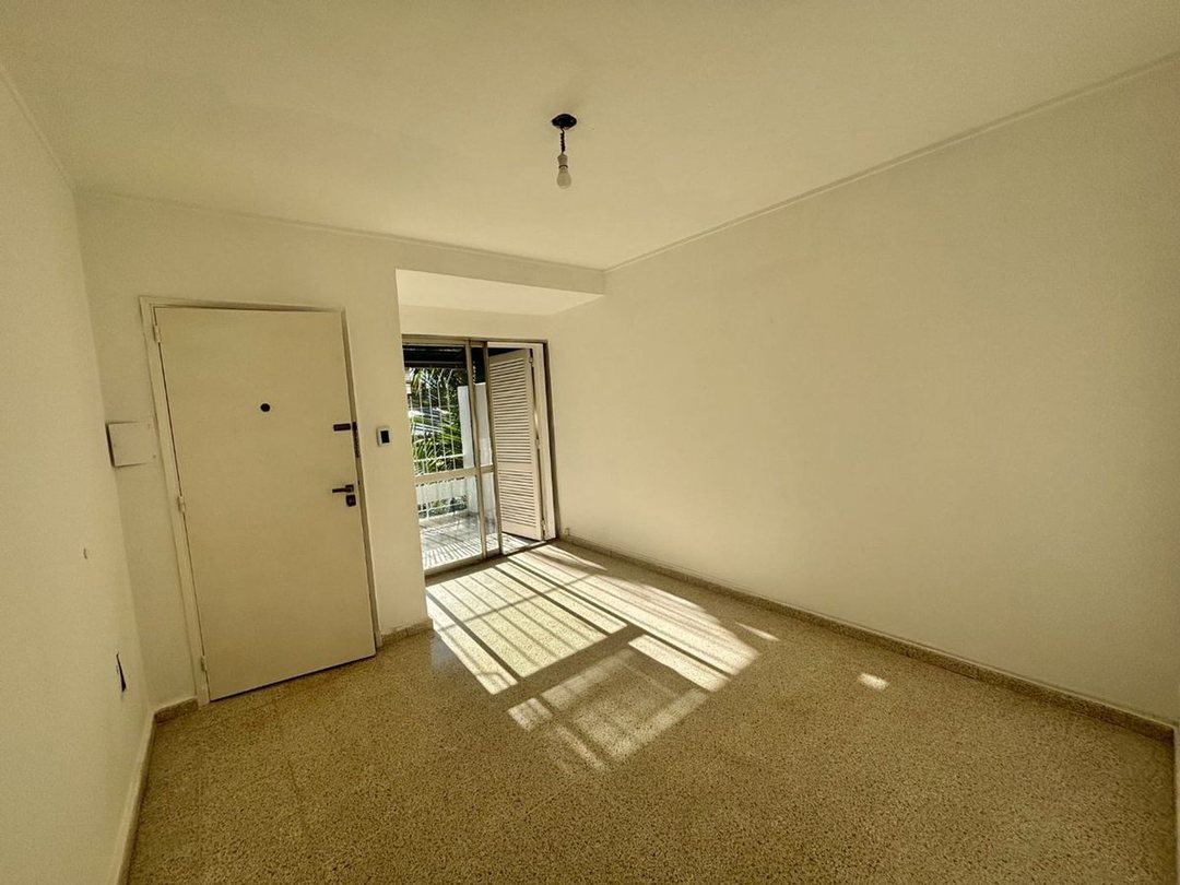 VENTA - DPTO INTERNO PLANTA ALTA DE 1 DORM