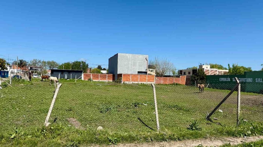 LOTE EN VENTA DE 1600M2 EN BERAZATEGUI