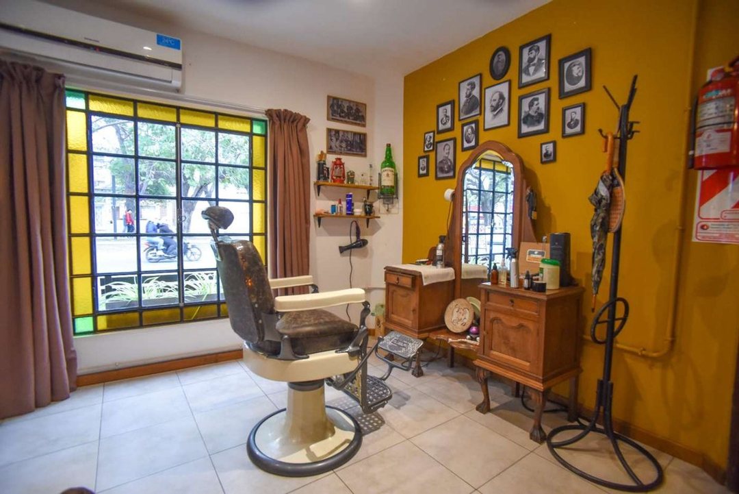 VENTA LOCAL SOBRE IMPORTANTE AVENIDA