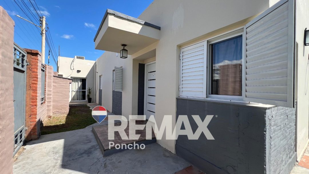SE VENDE CASA 3 HABITACIONES 2 BAÑOS SUMALAO