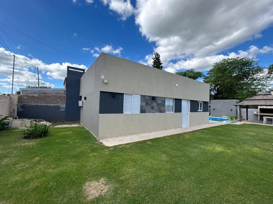 VENTA CASA QUINTA EN COLONIA NUEVA