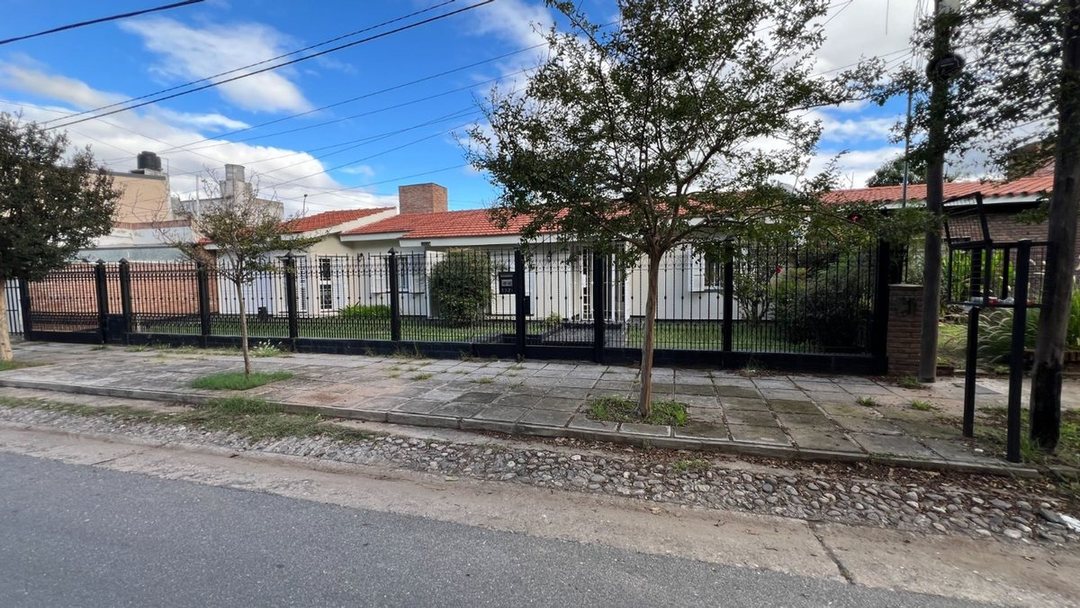 VENTA CASA 4 DORMITORIOS COCHERA VILLA BELGRANO