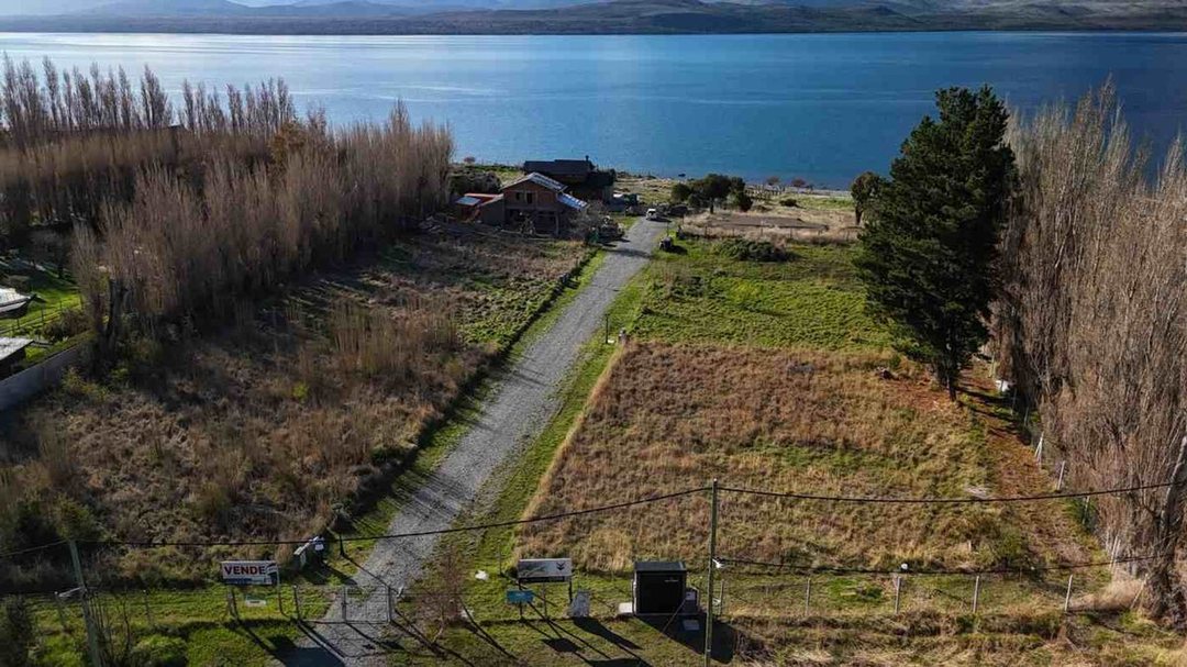 TERRENOS LAS CHACRAS, CON BAJADA AL LAGO