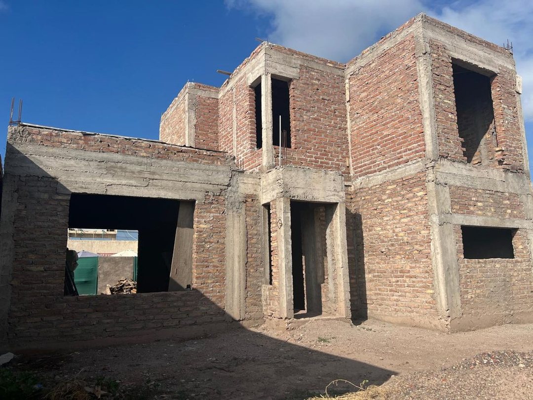 VENTA CASA EN OBRA BARRIO VISTA OLIVA MAIPÚ