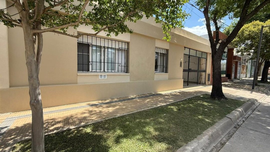 Se vende casa 2 dorm, exc. estado y ubicación